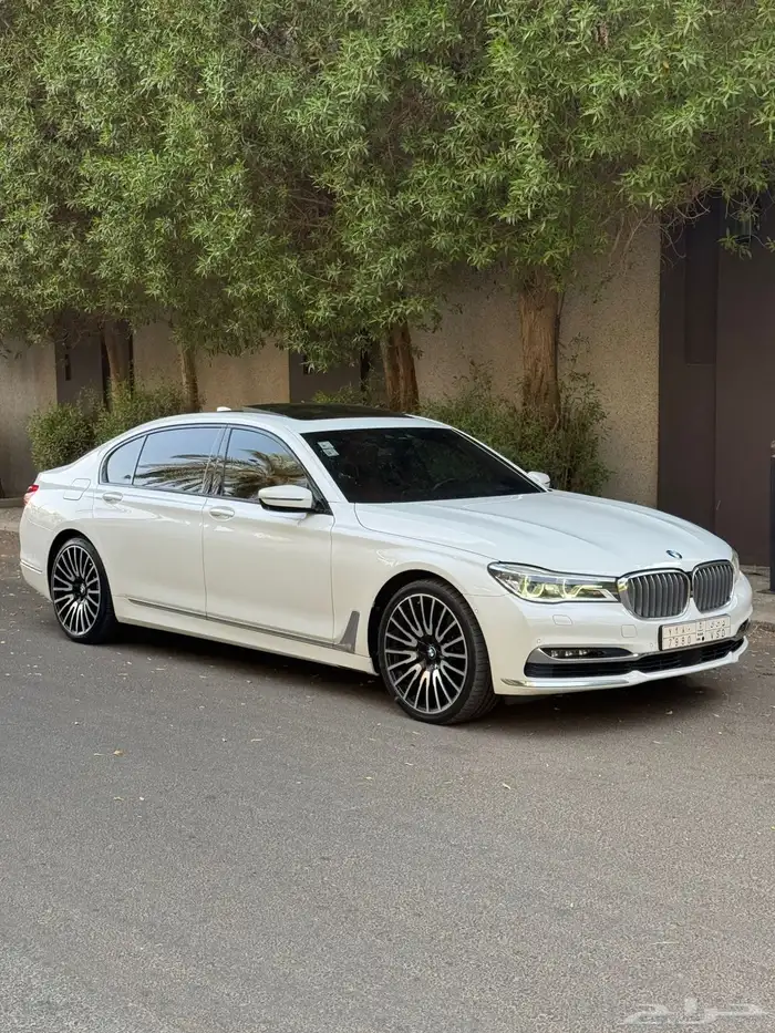 بي ام دبليو 2016 750li 6