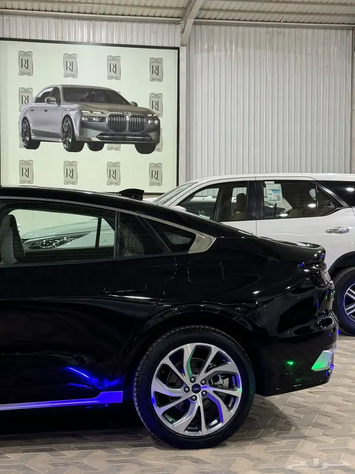 فورد توروس تيتانيوم فل كامل سعودي 2