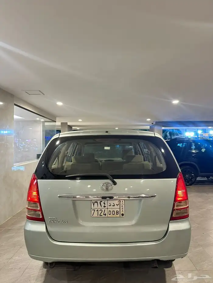 تويوتا انوفا 2007 7