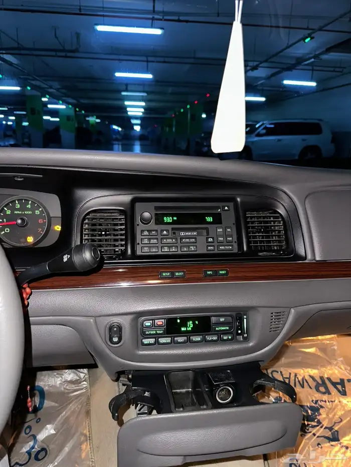 فورد كراون فكتوريا وكاله 39