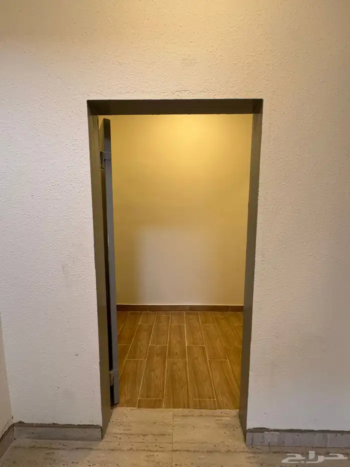 للايجار دور ارضي و دور علوي مفصوله الملز 23