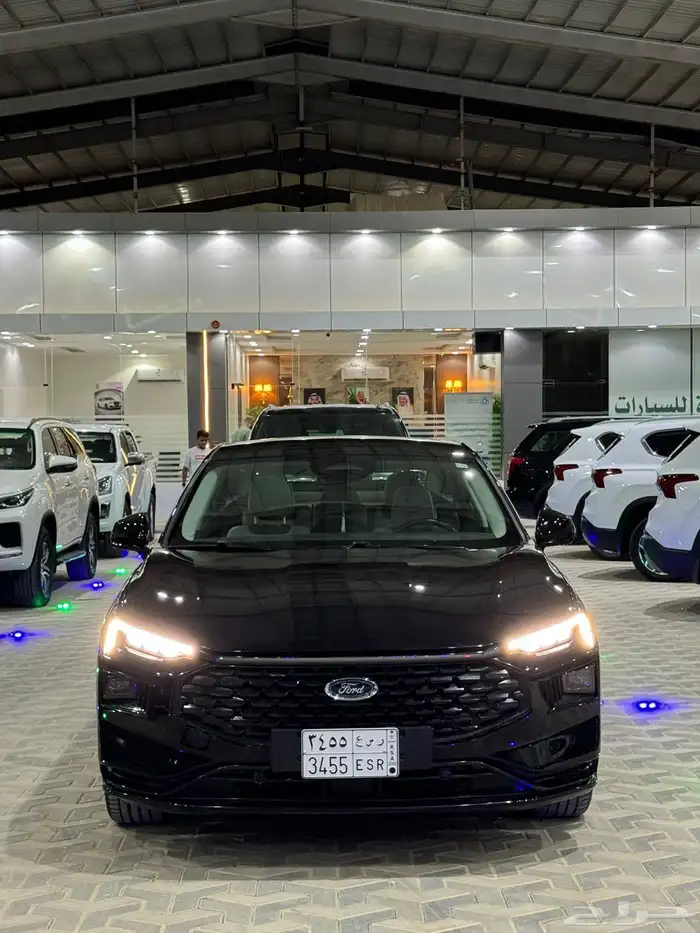 فورد توروس تيتانيوم فل كامل سعودي 9