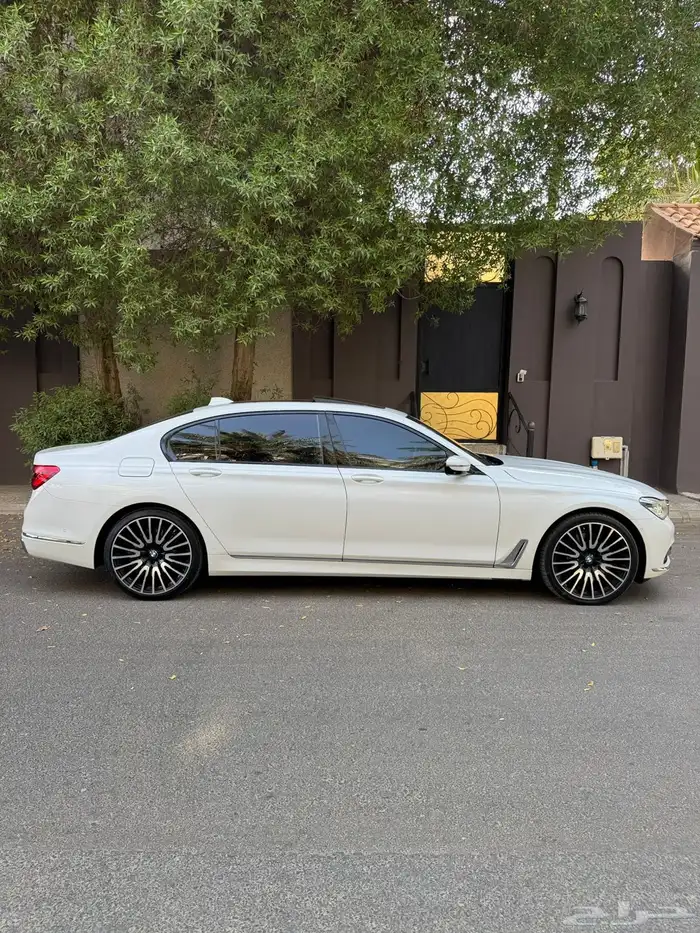 بي ام دبليو 2016 750li 7
