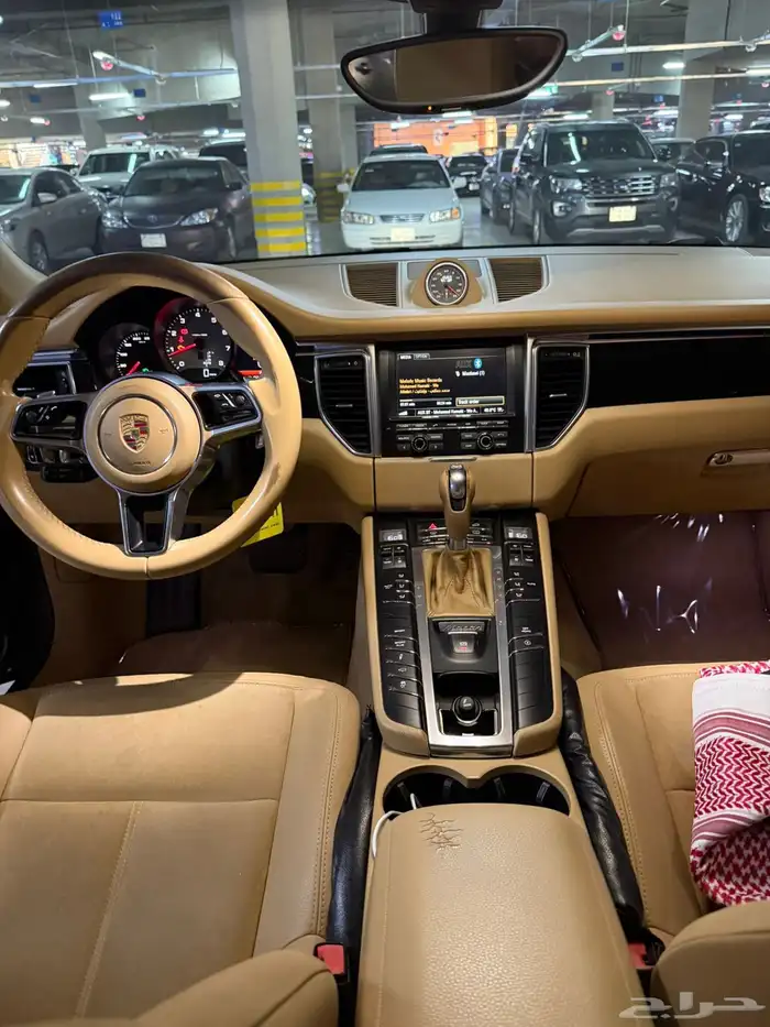 بورش ماكان 6