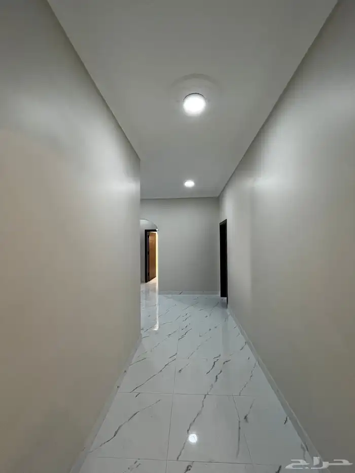 شقة حي الدانة 3 دور ارضي جديدة 3