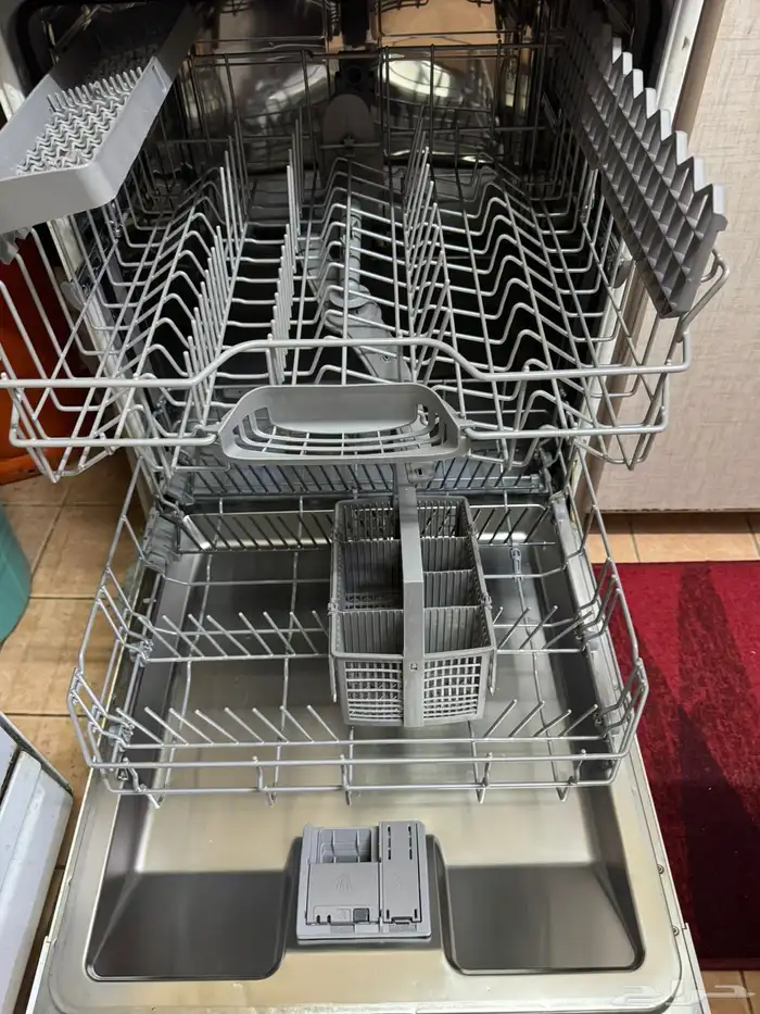 جلاية صحون من ماركة bosch 1