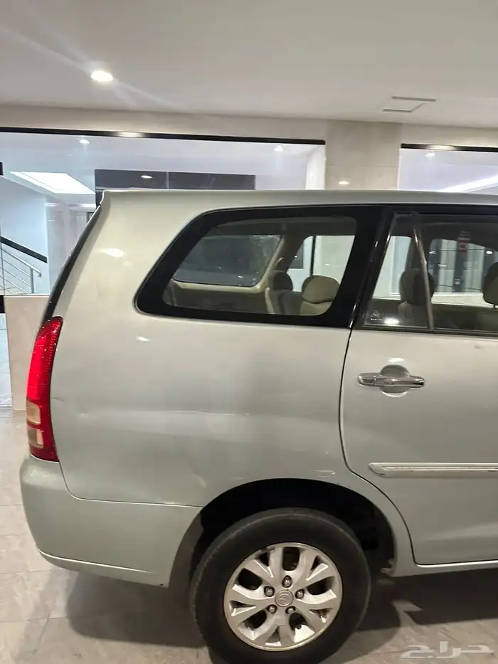 تويوتا انوفا 2007 5