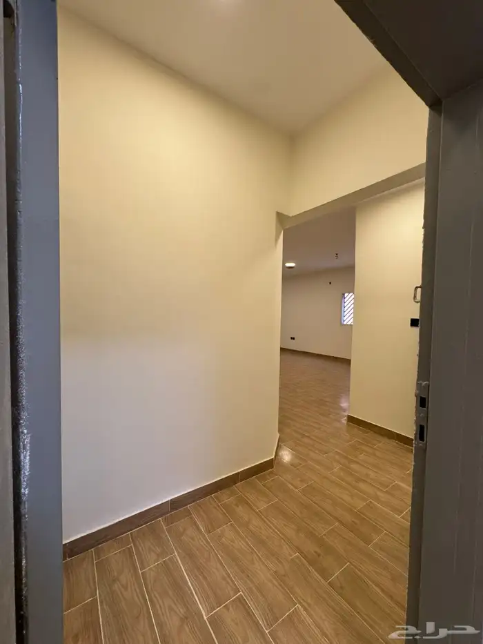 للايجار دور ارضي و دور علوي مفصوله الملز 18