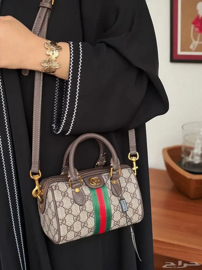 شنط ماركات ماركات درجه اولى مع ملحقاته 83