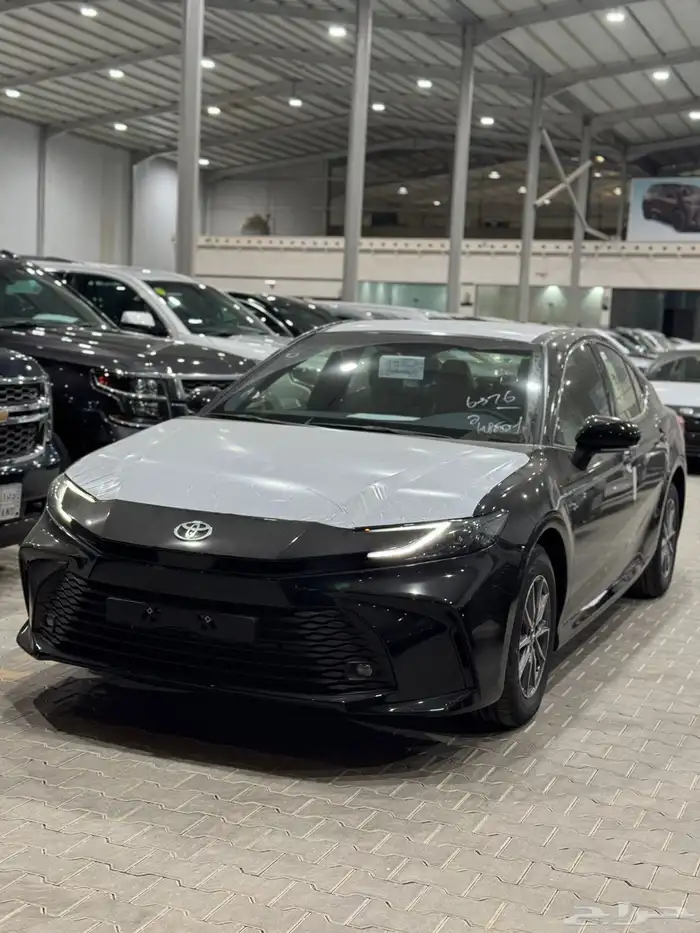 تويوتا كامري 2025 استاندر E اسود - اصفار اقل سعرر 2