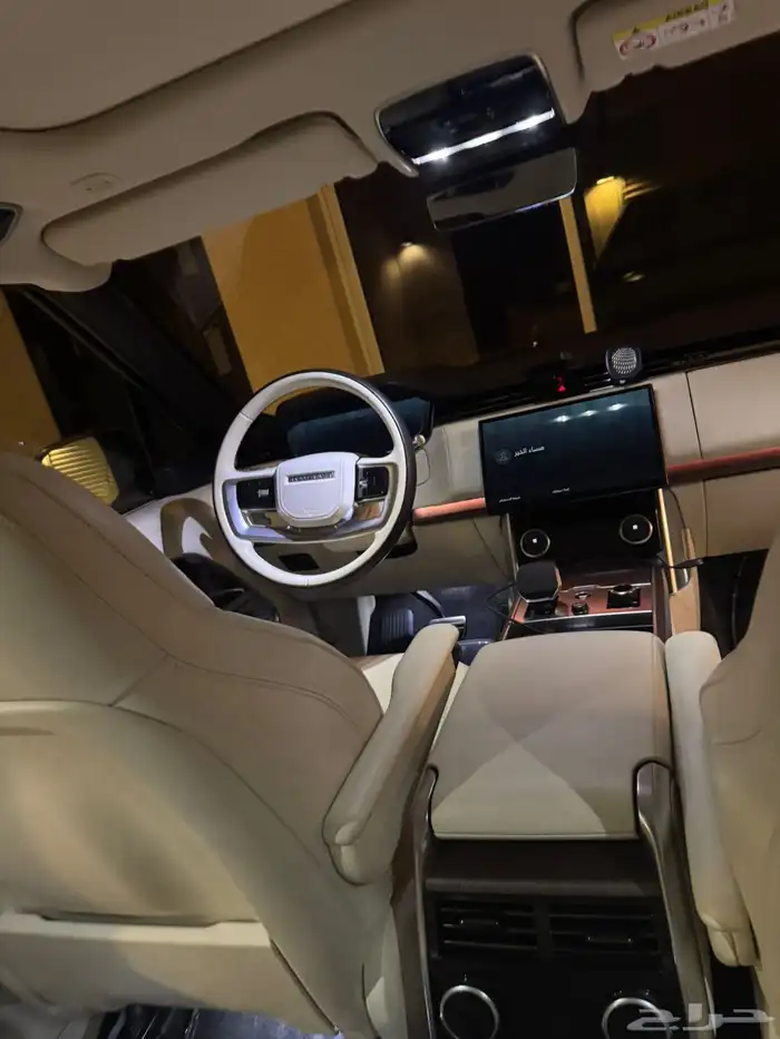 رنج روفر Vogue 2022 14