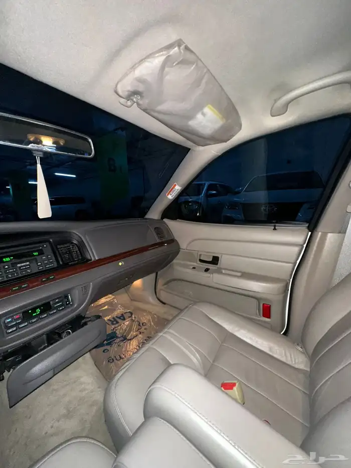 فورد كراون فكتوريا وكاله 40