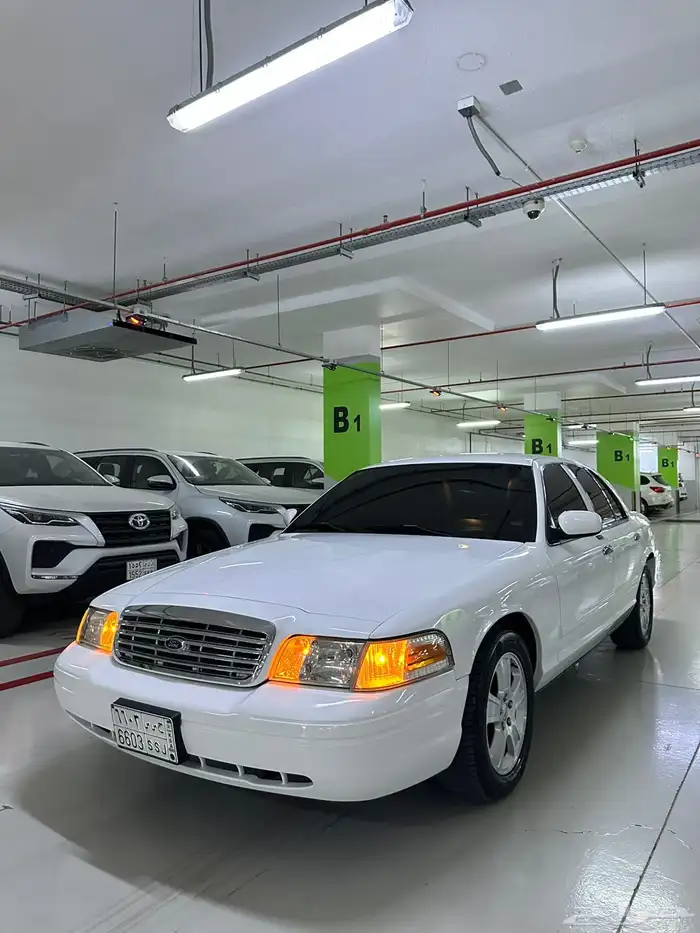 فورد كراون فكتوريا وكاله 10