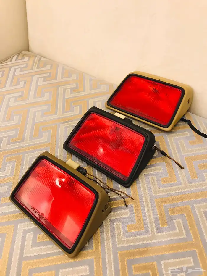 لمبات فرامل خلفي شبح مرسيدس 0