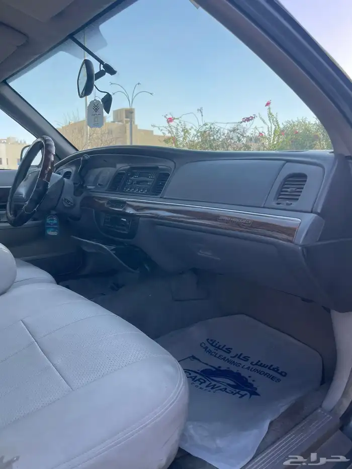 فورد ماركيز 1999 ماشي قليل 16