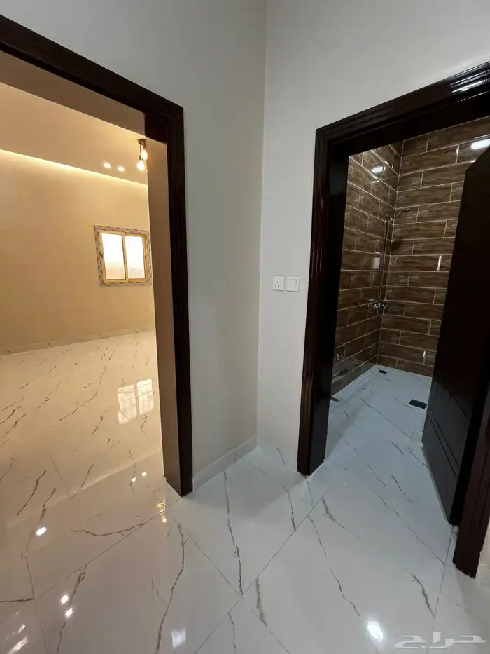 شقة حي الدانة 3 دور ارضي جديدة 8