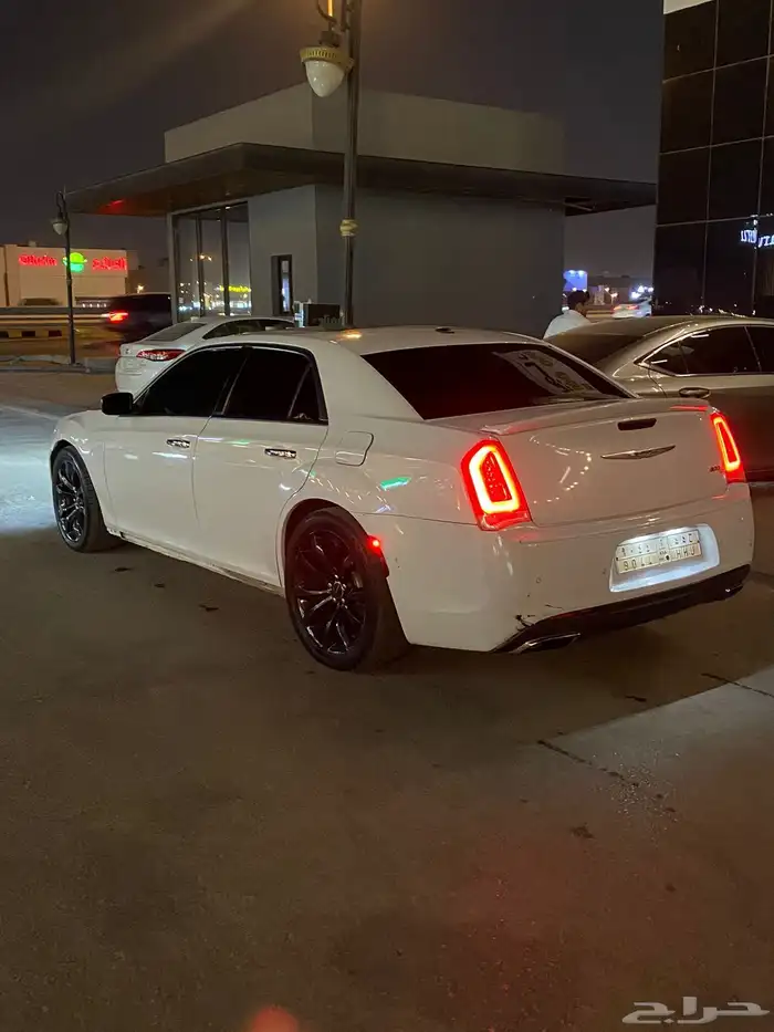 كرايسلر 2016 فل كامل 5.7 1