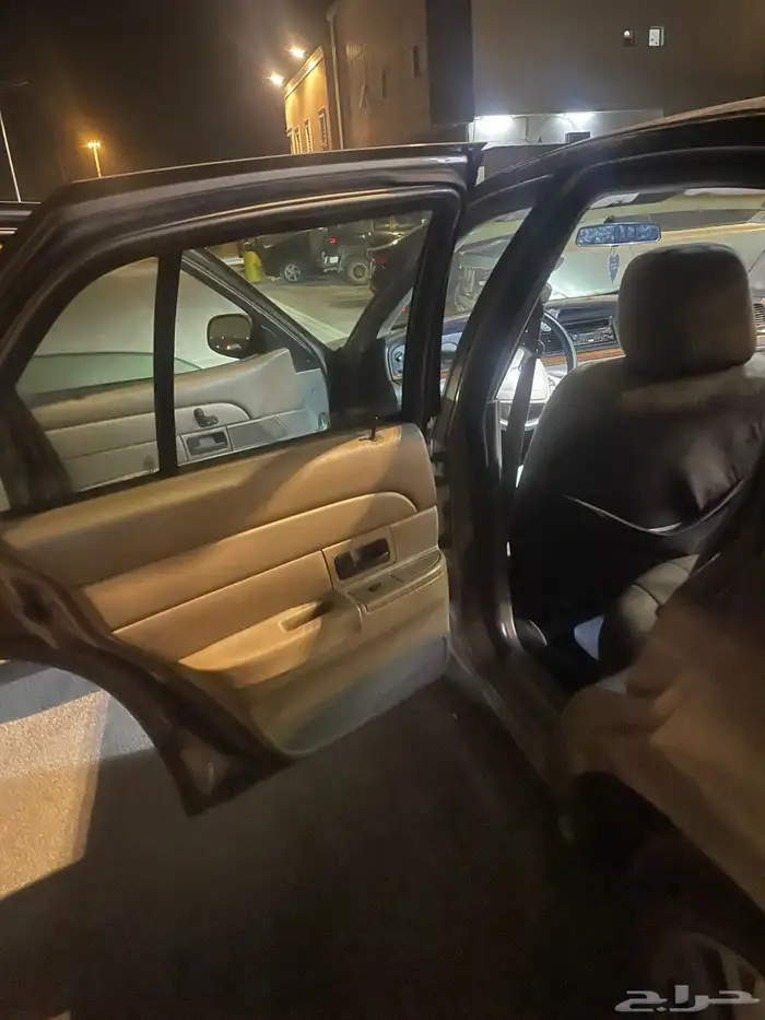 فورد فكتوريا 2004 2