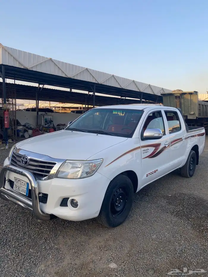 هايلوكس 2014 غمارتين GLX عداد 350 ألف 0