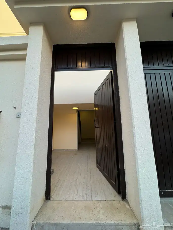 للايجار دور ارضي و دور علوي مفصوله الملز 9