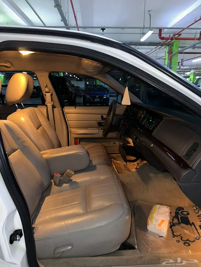 فورد كراون فكتوريا وكاله 31