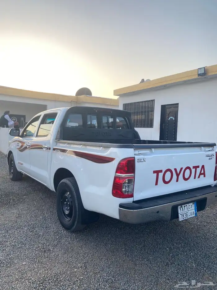 هايلوكس 2014 غمارتين GLX عداد 350 ألف 7