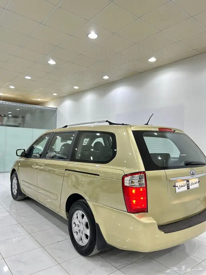 كيا كارنيفال 2009 11