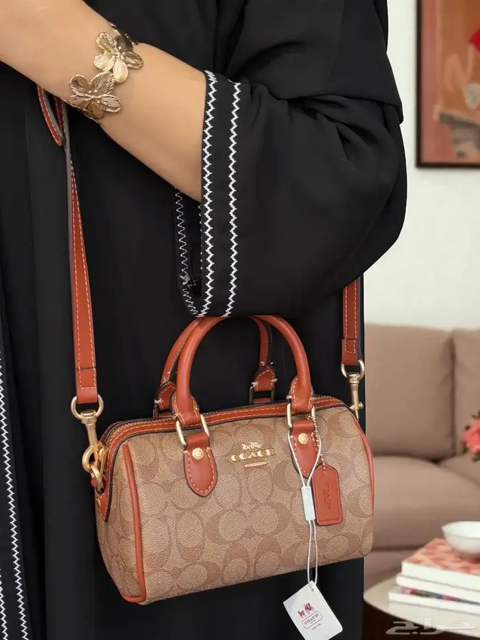 شنط ماركات ماركات درجه اولى مع ملحقاته 64