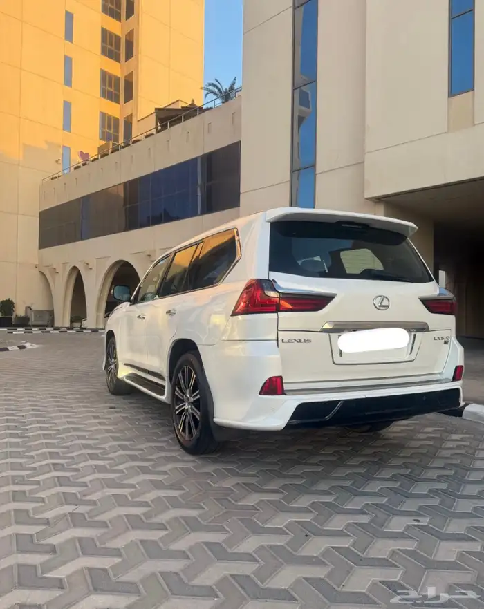 جيب لكزس 2017 فل كامل سعودي 2