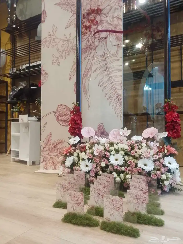 منسق ورد طبيعي وصناعي متواجد حاليا  في الأحساء 5