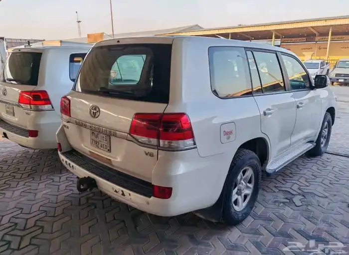 لاندكروزر2020 1