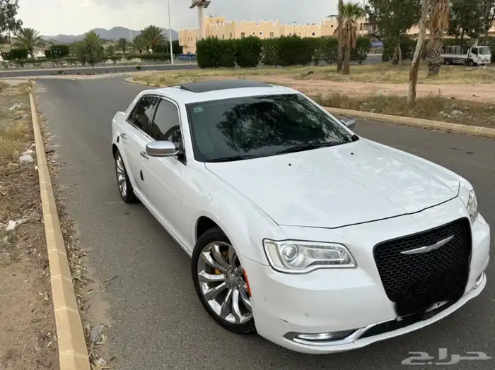 كرايزلر 2016 نظيفة جدا 4