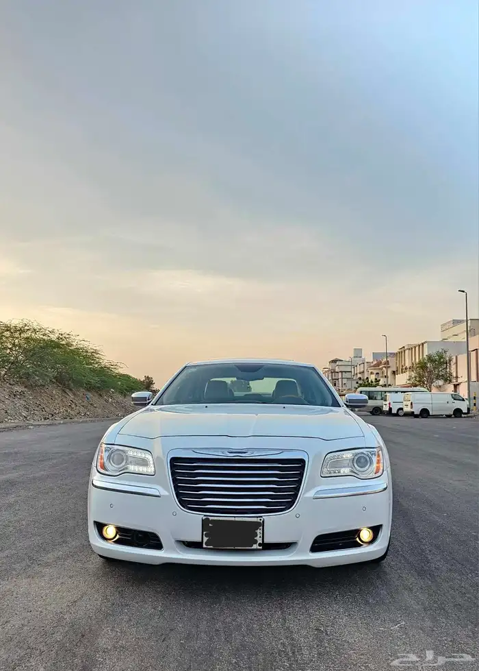 كرايزلر C300 موديل 2014 فل كامل 6 سلندر 7