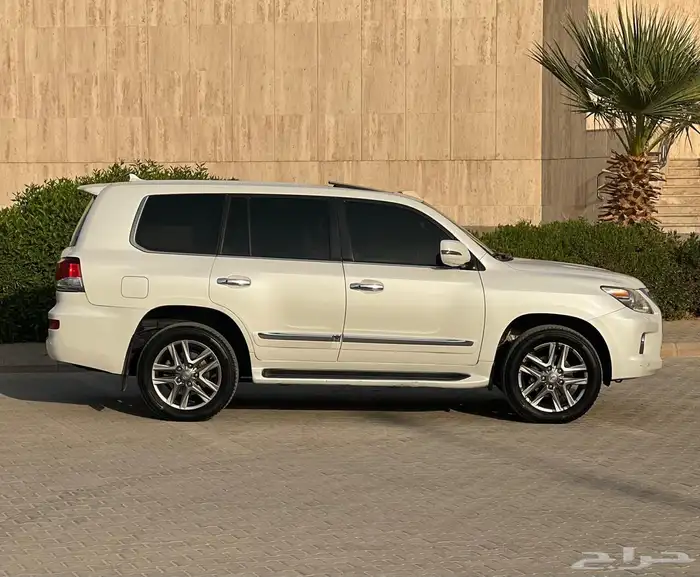 لكزس LX570 مالك واحد 1