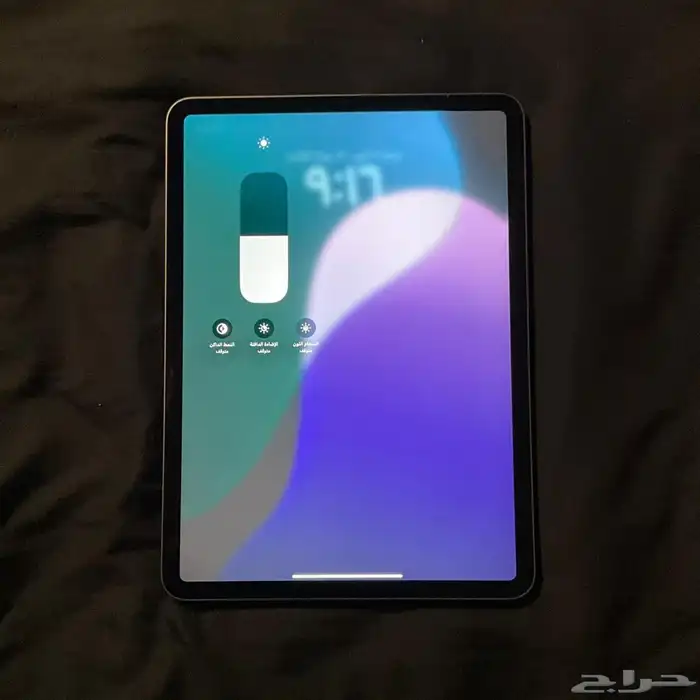 ايباد برو M1 مع كيبورد أبل 2