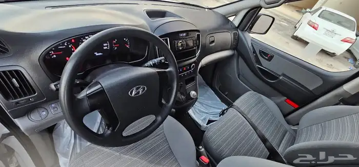 باص هونداي H-1 2021 نقل بضاعه ( عداد قليل ) 6