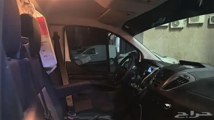 فورد باص ديزل بضاعه 2023 ثلاجه تبريد للإيجار 6