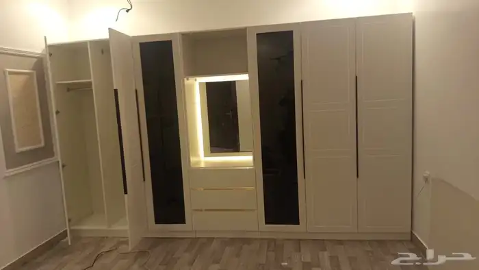 دواليب الملابس 0