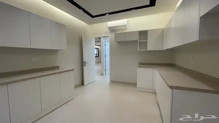 فيلا للبيع بطراز سلماني 14