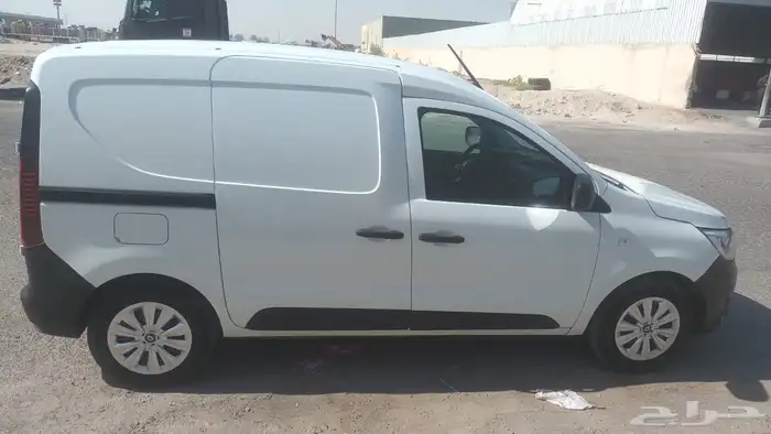 دوكر رينو 2023 3