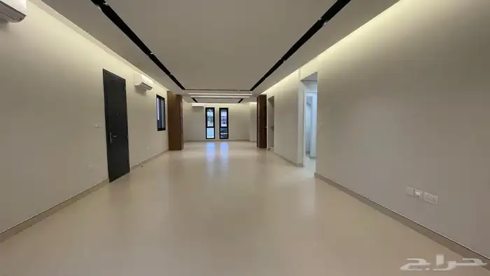 فيلا للبيع بطراز سلماني 12