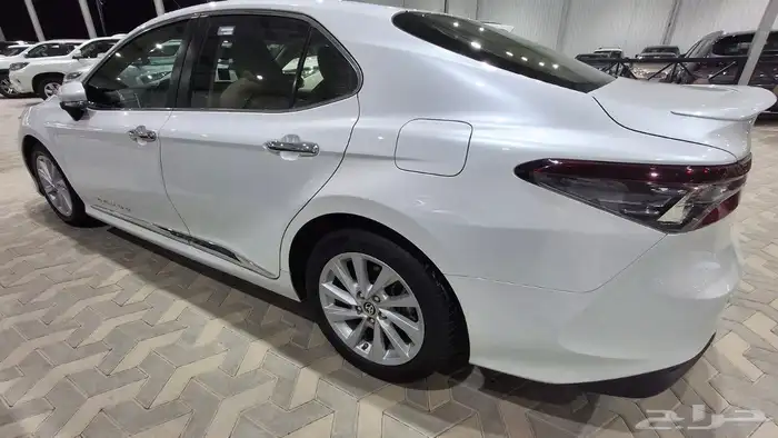 تويوتا كامري 2023 GLE مستعملة مفحوصة مضمونة مصينة 3