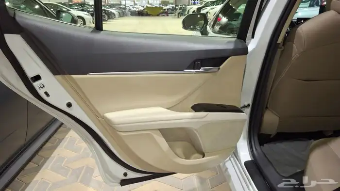 تويوتا كامري 2023 GLE مستعملة مفحوصة مضمونة مصينة 6