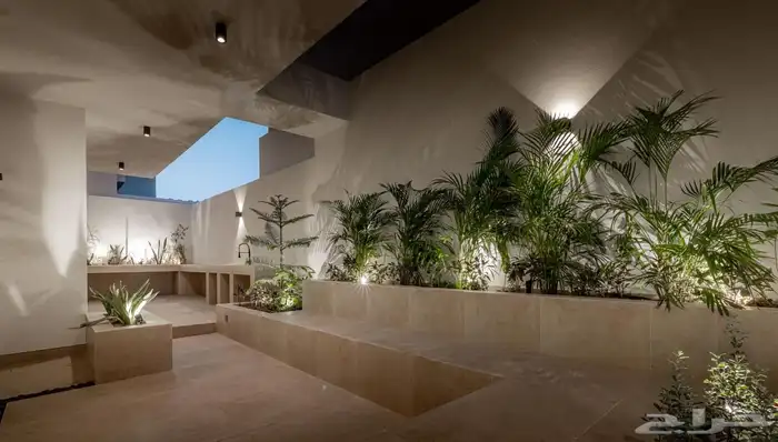 فلة للبيع بحي الشراع 10