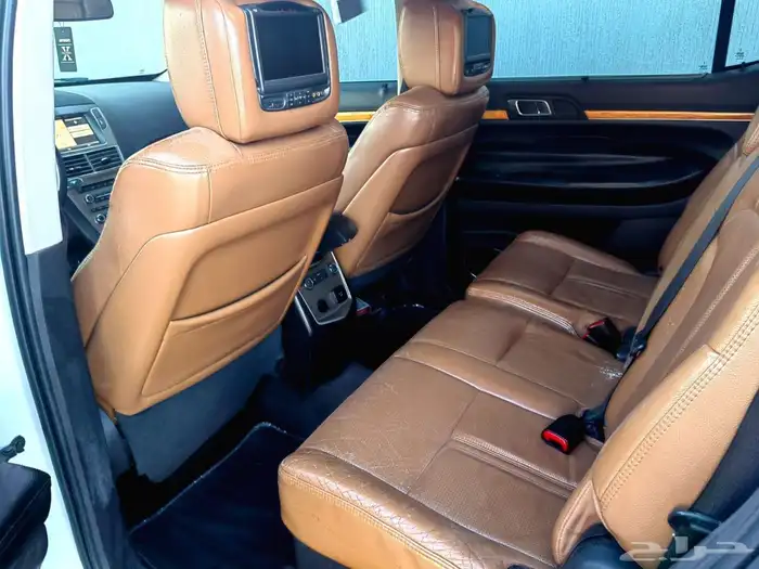 لينكولن 2012 MKT فل كامل 16