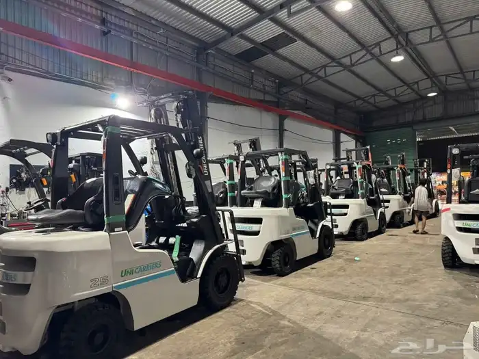 رافعة شوكية روافع شوكية رافعه سيزر لفت سيزرات لفت للايجار. 6