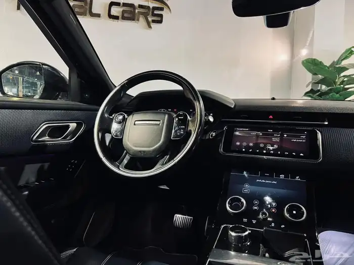 لاند روفر فيلار 2018 بحاله ممتازه ماشاء الله 12