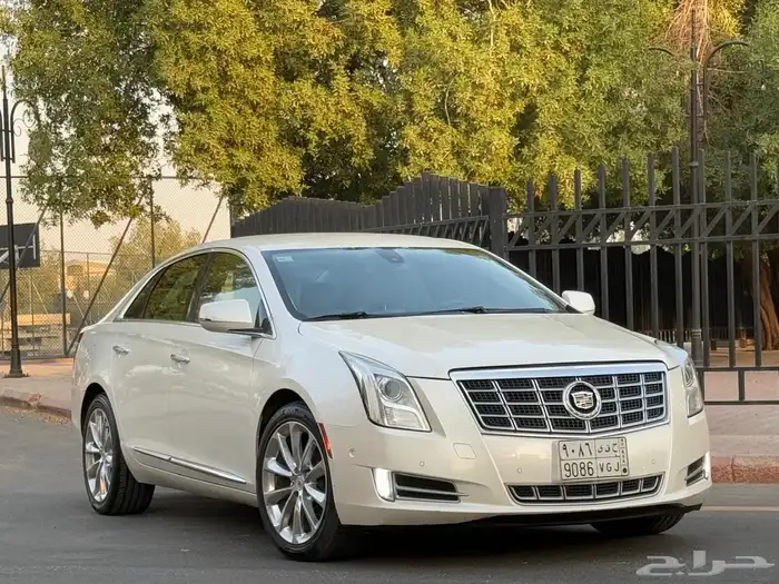 كاديلاك XT5 2014 ( بحالة الوكالة ) 30