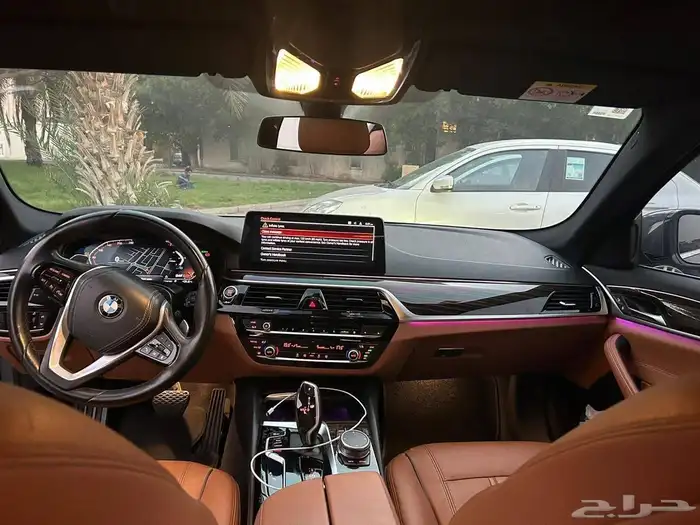 سيارة BMW 520i   موديل 2022 مخزنه وكاله 1