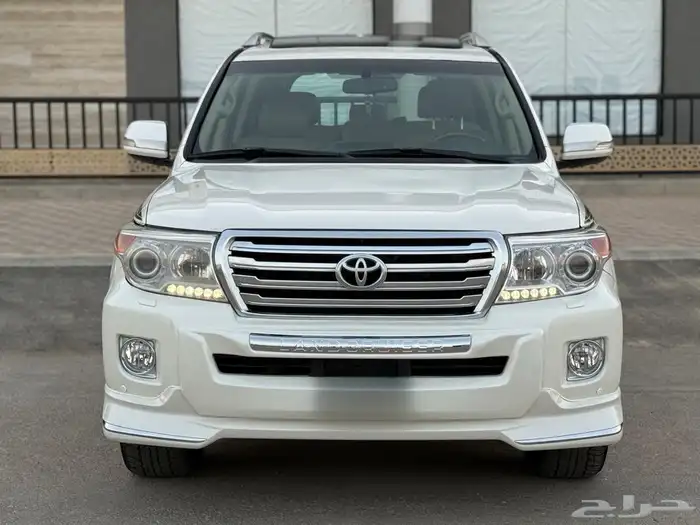 تويوتا - لاندكروزر - GXR - 2014 - سعودي - فل 6